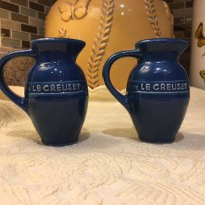 Le Creuset Stoneware Blue Salt and Pepper Shaker Set Jug Pitcher Shape Classic